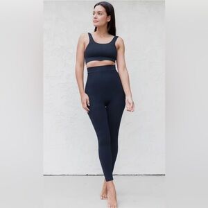 NWT BLANQI Maternity Belly Support High Rise Leggings in Navy Size Medium